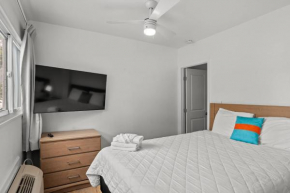 4BR2BA Sleeps 12 Pet-Friendly Steps to Beach